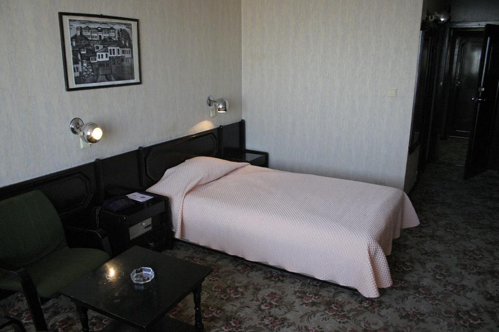 Hotel Bulgaria ドブリチ 部屋 写真