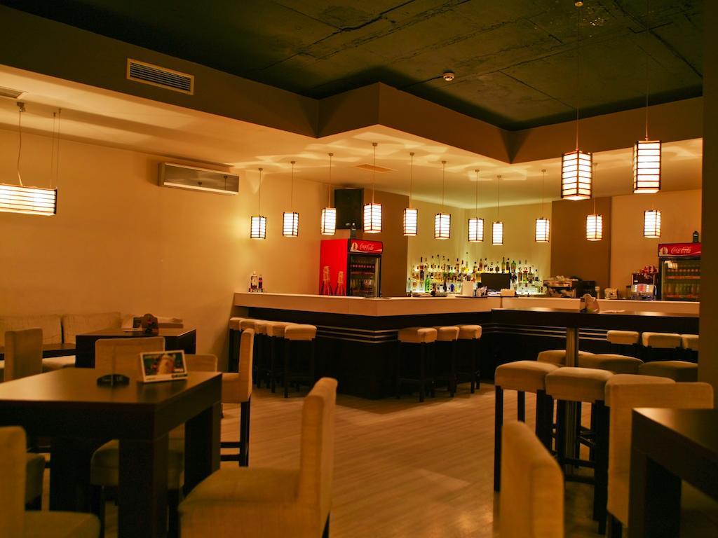 Hotel Bulgaria ドブリチ エクステリア 写真
