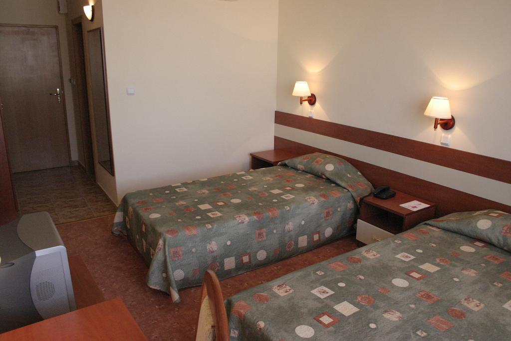Hotel Bulgaria ドブリチ 部屋 写真