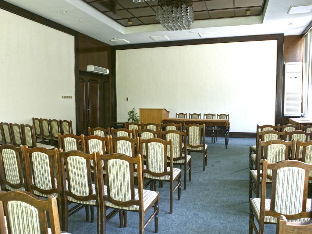Hotel Bulgaria ドブリチ エクステリア 写真