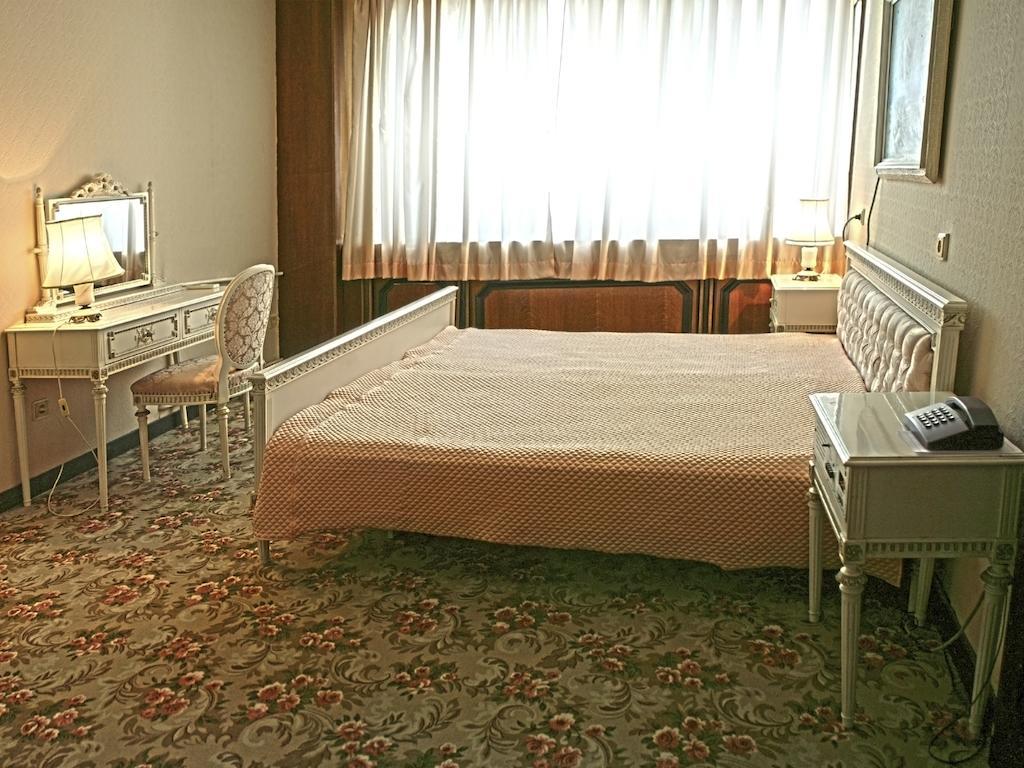 Hotel Bulgaria ドブリチ 部屋 写真
