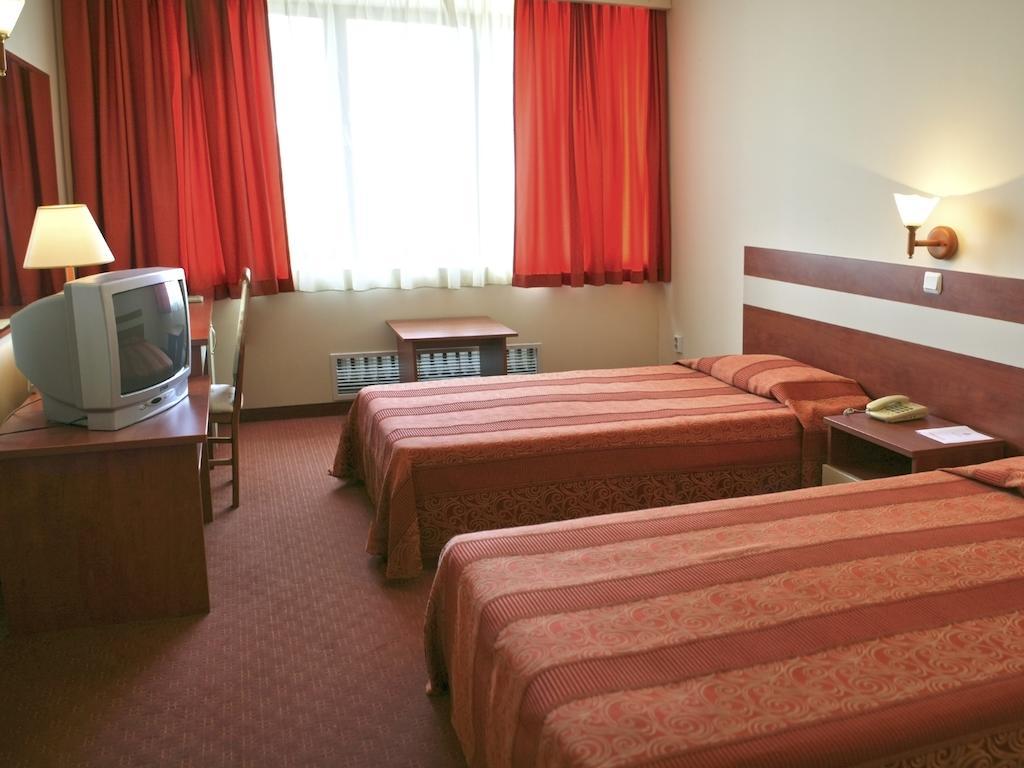 Hotel Bulgaria ドブリチ 部屋 写真