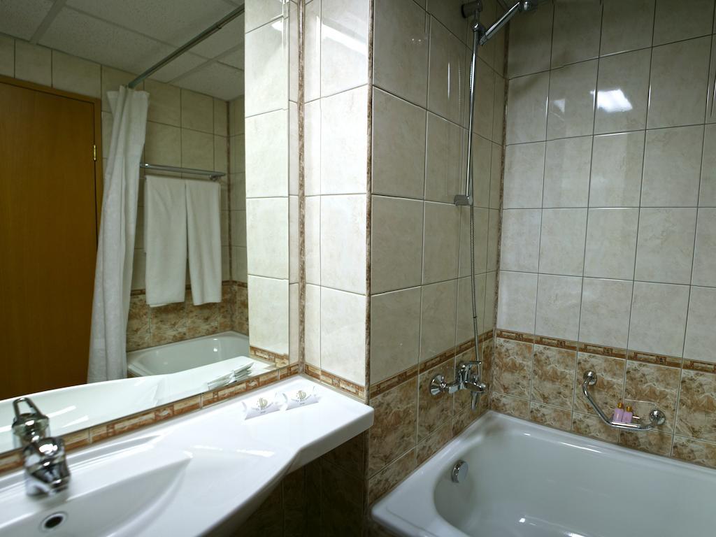 Hotel Bulgaria ドブリチ 部屋 写真